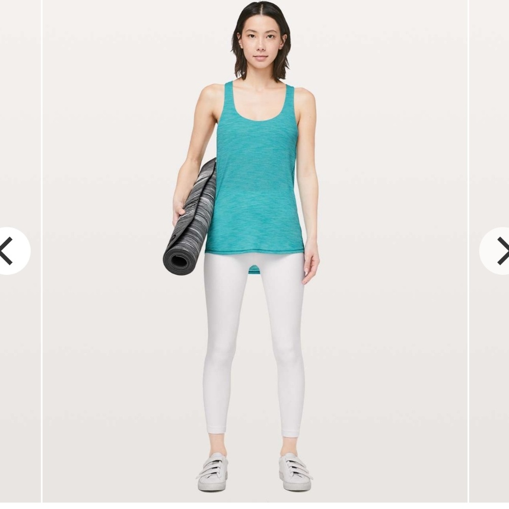 Lululemon 2 in 1 tank size 6  PACK OF 2